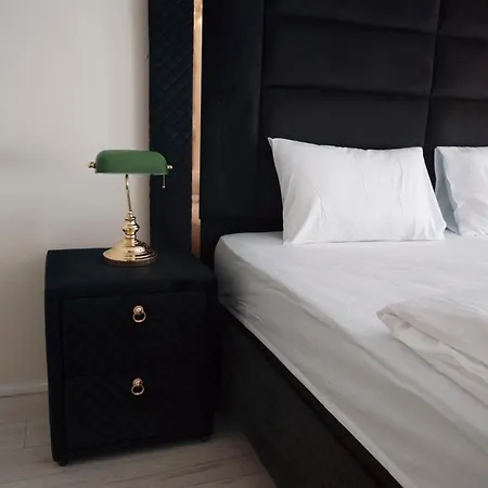 Ay Hanedan بورصة